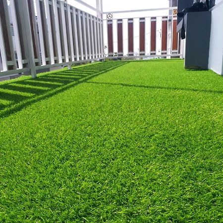 Kayz Villa Batu Dengan Kolam Renang Pribadi Exterior foto