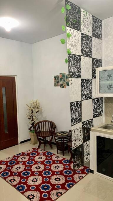 Kayz Villa Batu Dengan Kolam Renang Pribadi Exterior foto